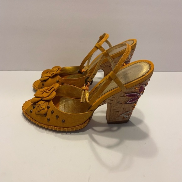 Vince Camuto Shoes - Vince Camuto Imagine Beaded Wedge Heel Size 6 Leather Mustard Floral